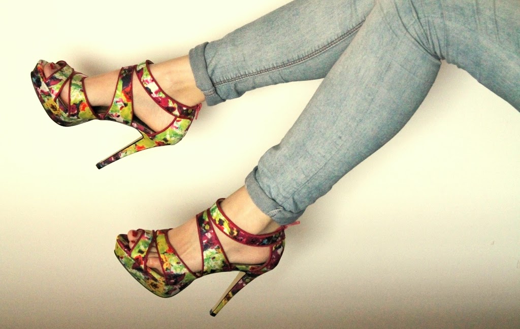 NEW IN // Exia Girl sandals
