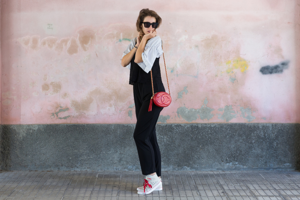 Tatiana Biggi blogger - Tatiana Biggi italian influencer - Coca cola shoes - outfit autunno - come vestirsi in autunno - layering outfit - chanel vintage - autumn outfit