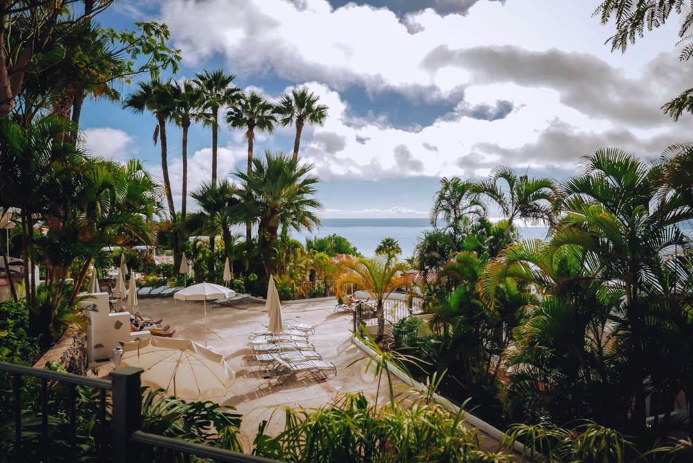 La piscina dell'Hotel Jardin Tecina