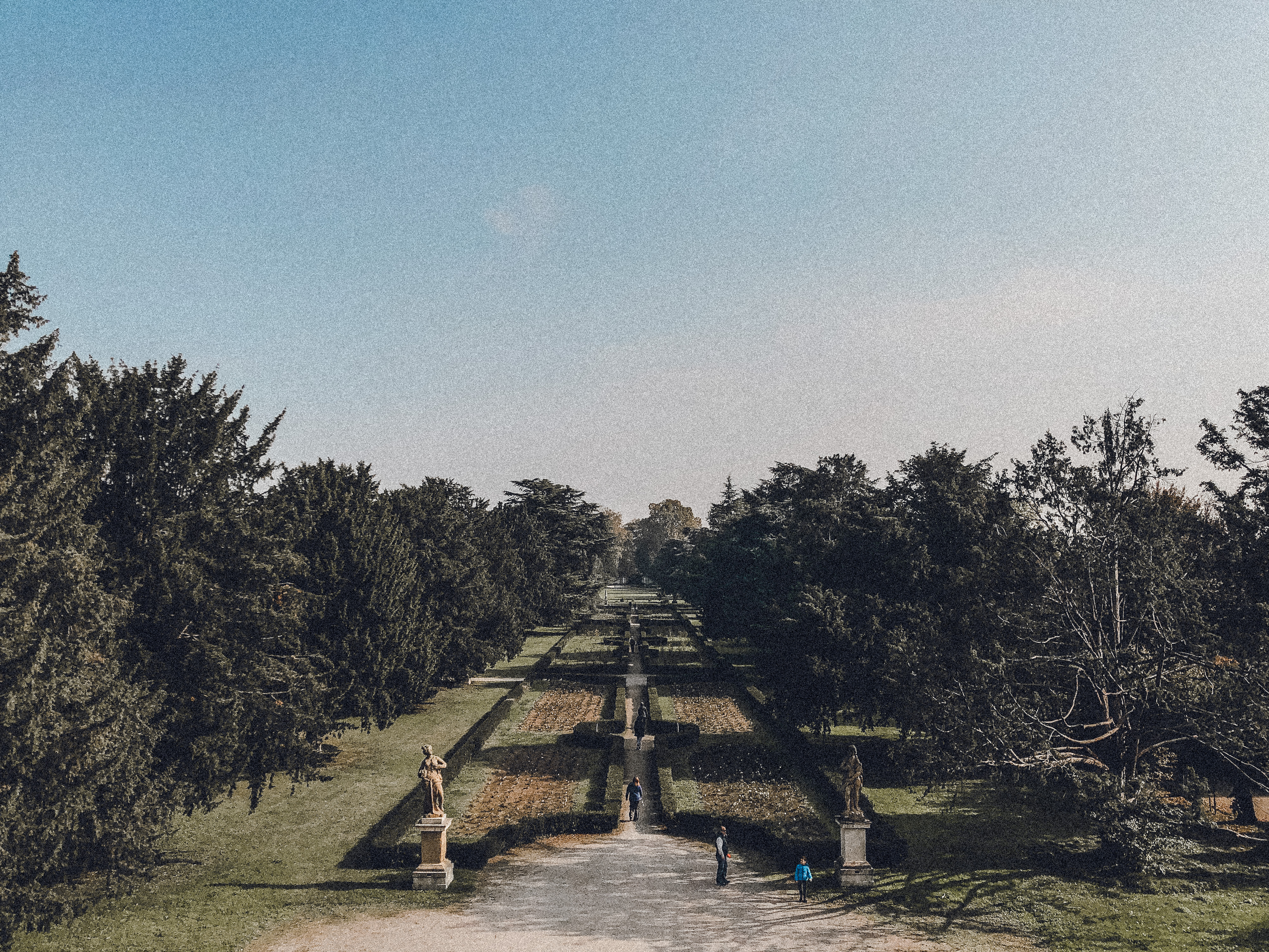 Il giardino, Palazzo Arese Borromeo